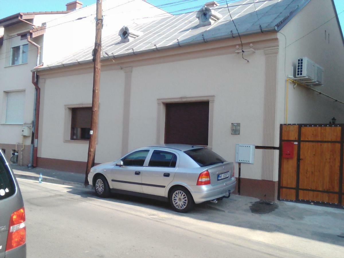Casa Transilvania Oradea Exteriör bild