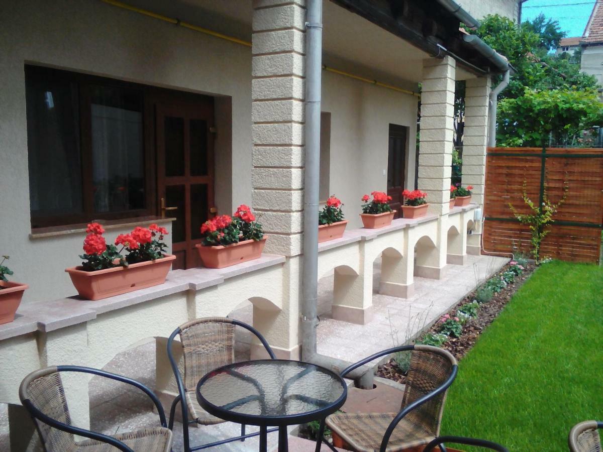 Casa Transilvania Oradea Exteriör bild
